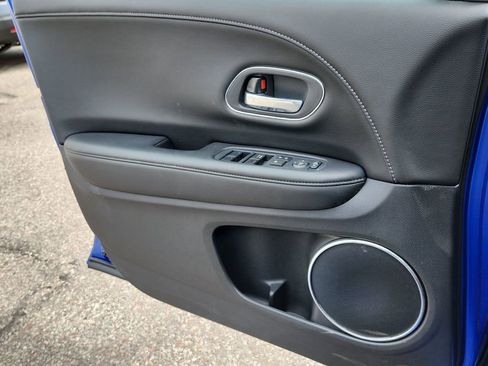 Used 2018 Honda HR-V EX-L image 7