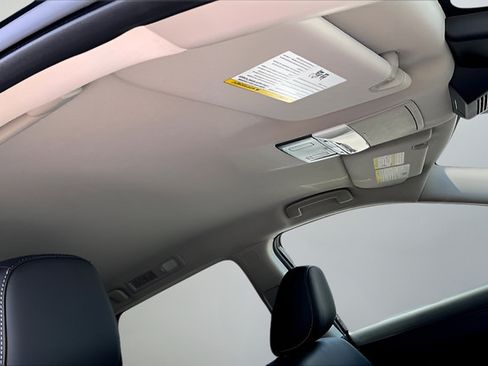 New 2026 Nissan Pathfinder SL FWD image 16