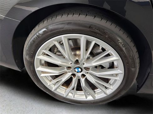 Used 2024 BMW 330i Sedan image 36