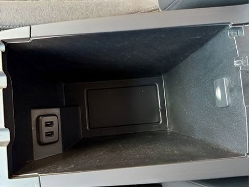 Used 2024 Chevrolet Equinox LT w/ LPO, Floor Liner Package AWD/4WD image 23