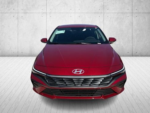 New 2026 Hyundai Elantra SE FWD image 5
