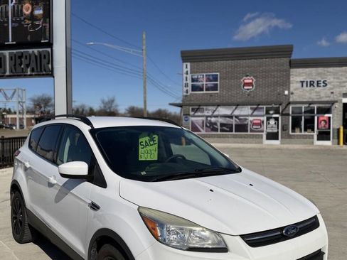 Used 2014 Ford Escape SE w/ Equipment Group 201A image 1