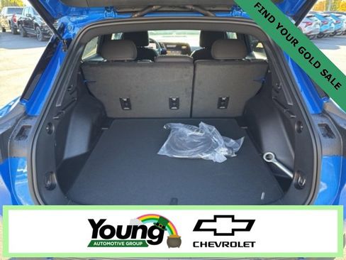 New 2026 Chevrolet Equinox EV LT image 11