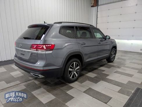 Used 2022 Volkswagen Atlas SE image 4