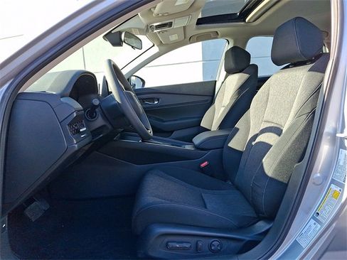 Certified 2023 Honda Accord EX image 13