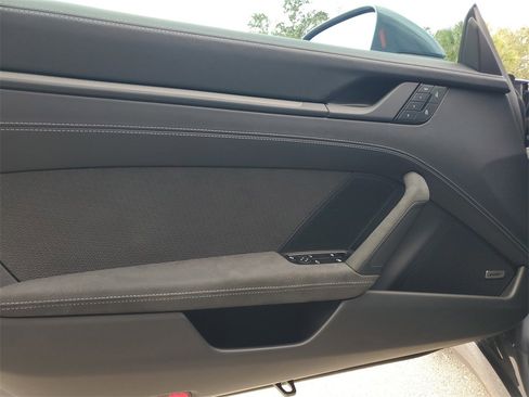 Used 2025 Porsche 911 Carrera 4 GTS image 23