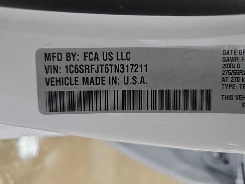 New 2026 RAM 1500 Laramie AWD/4WD image 36