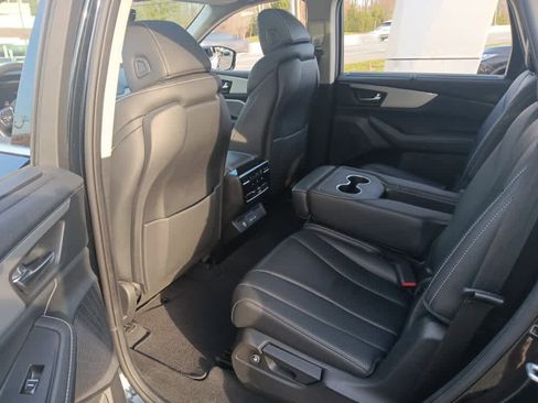 Used 2023 Acura MDX SH-AWD w/ Technology Package image 18