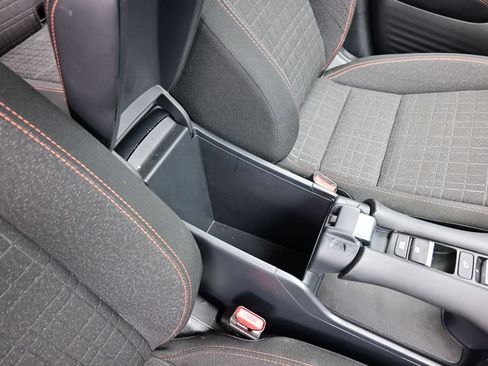 Used 2025 Honda HR-V Sport image 35