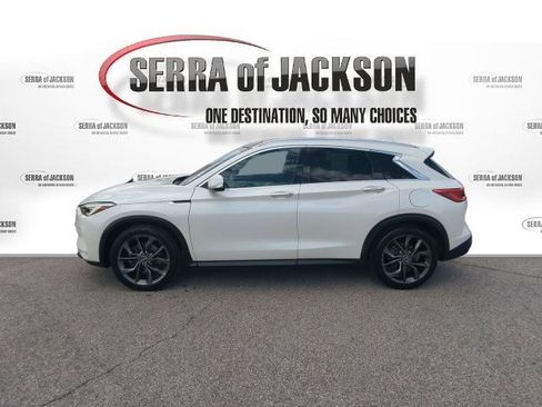 Used 2019 INFINITI QX50 Essential w/ Sensory Package image 5