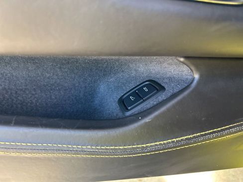 Used 2023 Chevrolet Corvette Stingray w/ Z51 Performance Package image 19