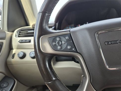 Used 2019 GMC Yukon Denali w/ Denali Ultimate Package image 15