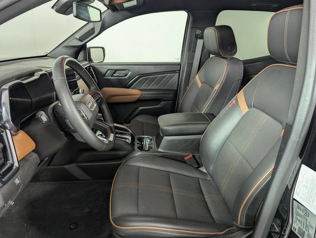 Used 2023 GMC Canyon AT4 w/ Technology Package AWD/4WD image 11