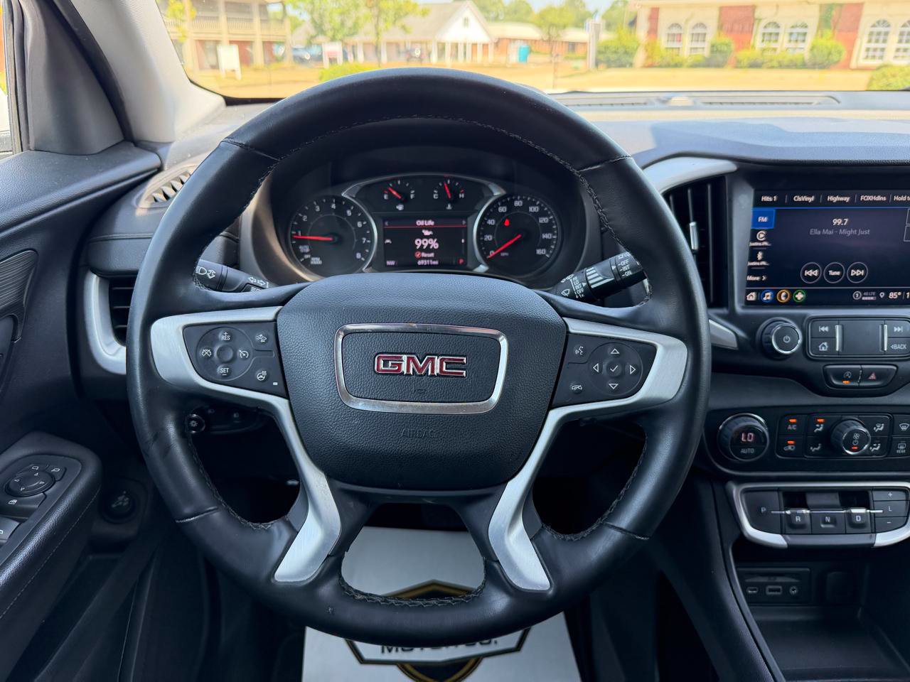Used 2023 GMC Terrain SLT AWD/4WD image 16