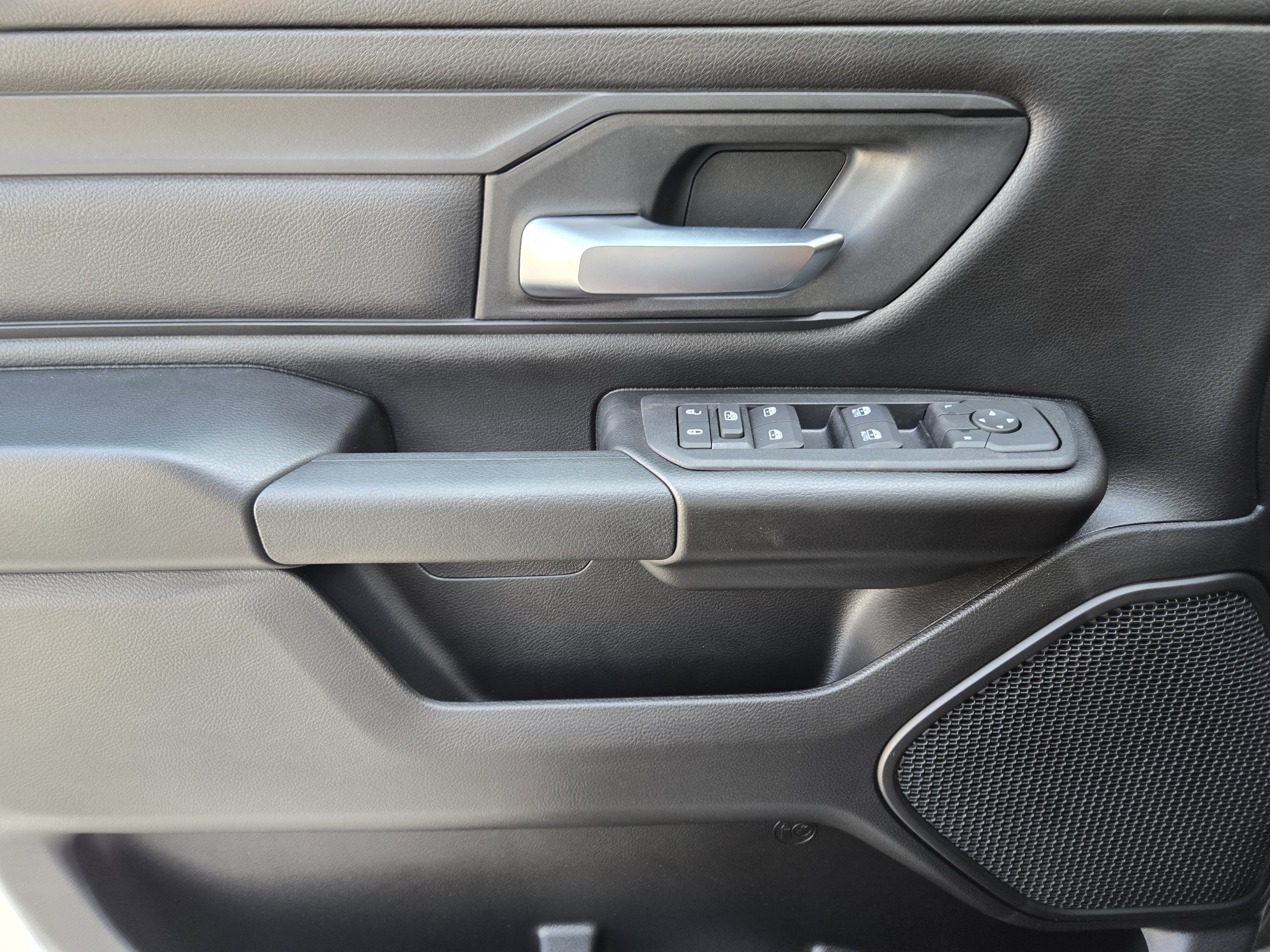 New 2026 RAM 1500 Warlock AWD/4WD image 18