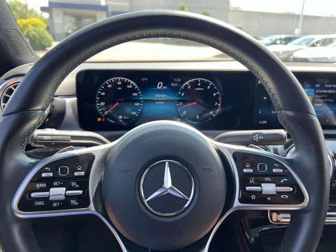 Used 2021 Mercedes-Benz A 220 A 220 image 27