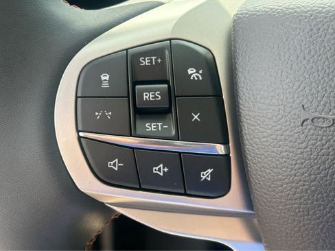 New 2026 Ford Explorer Active w/ Active Comfort Package AWD/4WD image 25