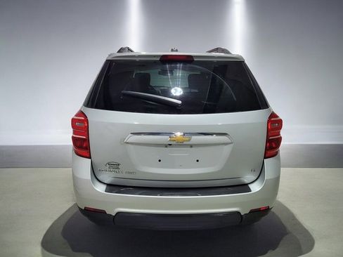Used 2017 Chevrolet Equinox LT w/ Convenience Package image 18