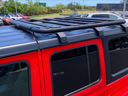 Used 2022 Jeep Wrangler Unlimited Rubicon w/ Dual Top Group AWD/4WD image 35
