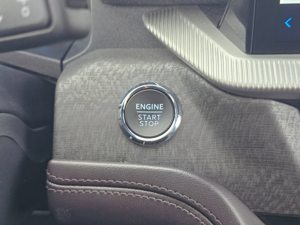 Used 2025 Ford Explorer Platinum AWD/4WD image 28