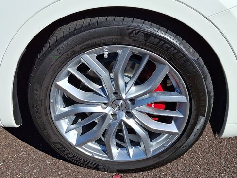 Certified 2022 Maserati Levante GT image 8