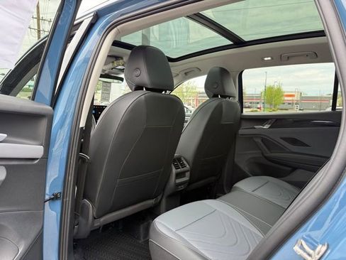 New 2026 Volkswagen Tiguan SE AWD/4WD image 14