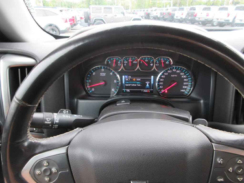Used 2018 Chevrolet Silverado 1500 LT AWD/4WD image 24