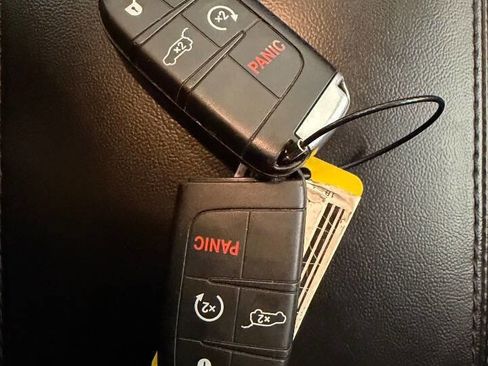 Used 2018 Jeep Grand Cherokee Altitude image 22