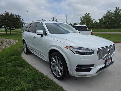Used 2018 Volvo XC90 T6 Inscription w/ Convenience Package AWD/4WD image 3