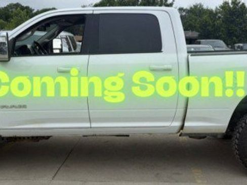 Used 2024 RAM 2500 Laramie AWD/4WD image 1