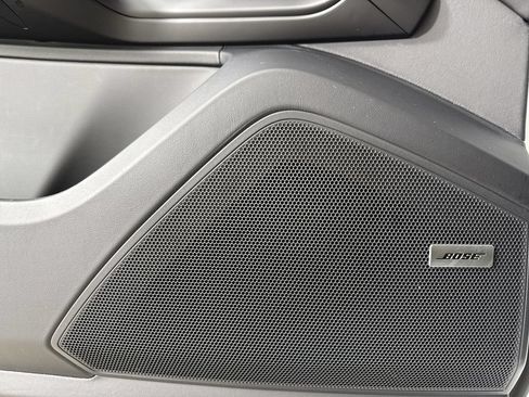 Certified 2025 Porsche Cayenne S AWD/4WD image 35