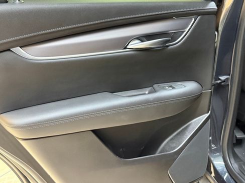 Certified 2023 Cadillac XT5 Luxury FWD image 37