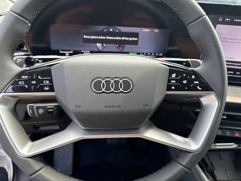 New 2026 Audi Q3 quattro 2.0T AWD/4WD image 31