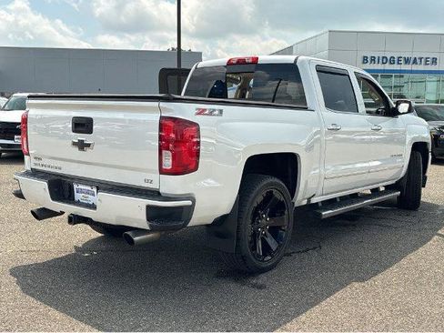 Used 2017 Chevrolet Silverado 1500 LTZ Z71 w/ LTZ Plus Package AWD/4WD image 10