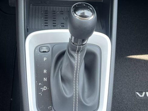 New 2026 Hyundai Venue SEL FWD image 17