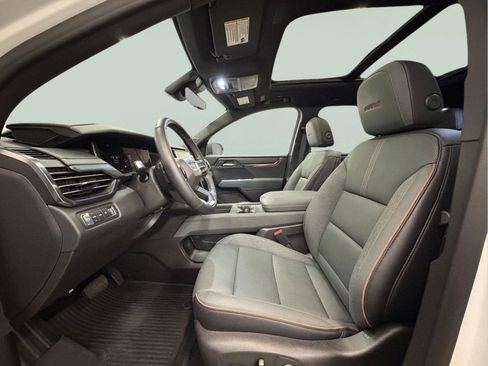 Used 2026 GMC Acadia AT4 w/ Luxury Package AWD/4WD image 25