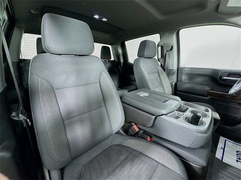 Used 2019 GMC Sierra 1500 SLE w/ SLE Value Package image 28