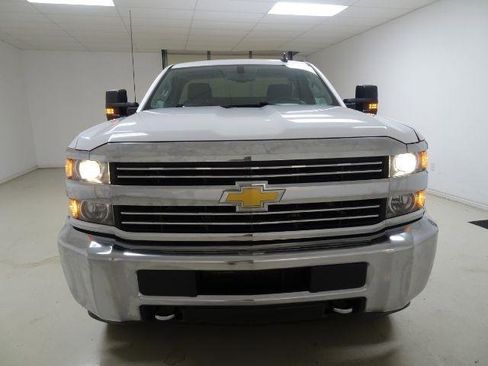 Used 2018 Chevrolet Silverado 2500 W/T w/ WT Fleet Convenience Package RWD image 2