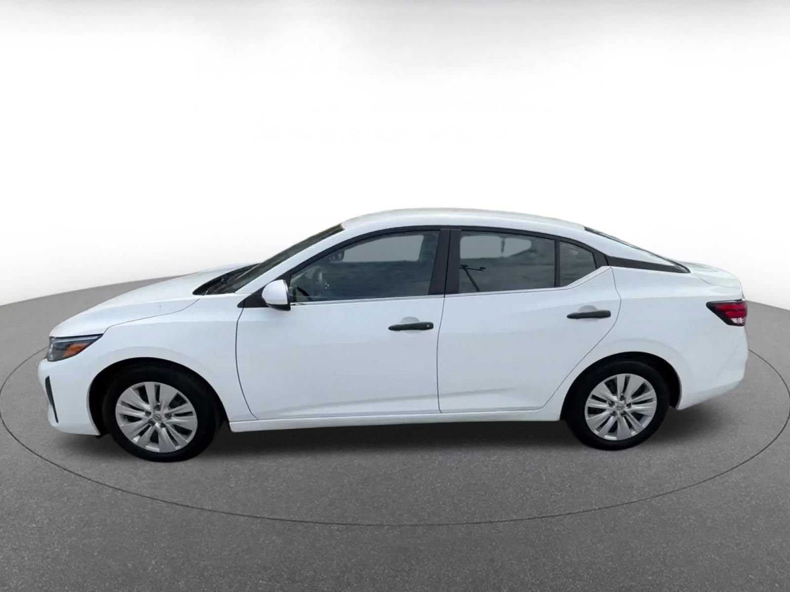 Used 2025 Nissan Sentra S FWD image 8