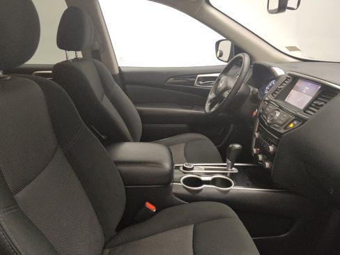 Used 2020 Nissan Pathfinder SV AWD/4WD image 21