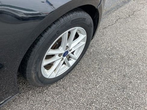 Used 2017 Ford Focus SE image 20