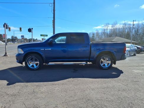 Used 2009 Dodge Ram 1500 Truck Sport image 3