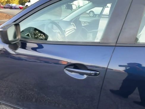 Used 2017 MAZDA MAZDA3 Sport FWD image 57