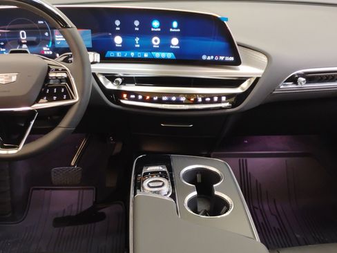 New 2025 Cadillac Lyriq Sport image 22