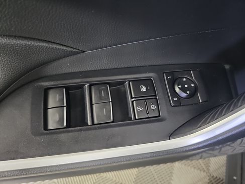 Used 2024 Toyota RAV4 XLE FWD image 11