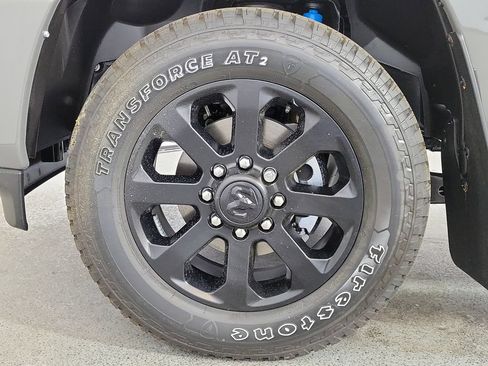 New 2026 RAM 2500 Big Horn AWD/4WD image 8