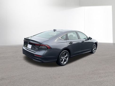 Used 2023 Honda Accord EX image 8