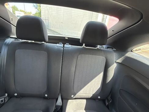 Used 2014 Volkswagen Beetle 1.8T image 25