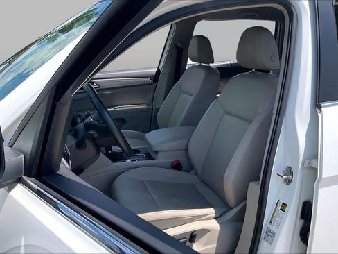 Used 2019 Volkswagen Atlas SE FWD image 8