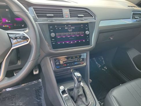 Certified 2023 Volkswagen Tiguan SE R-Line FWD image 22